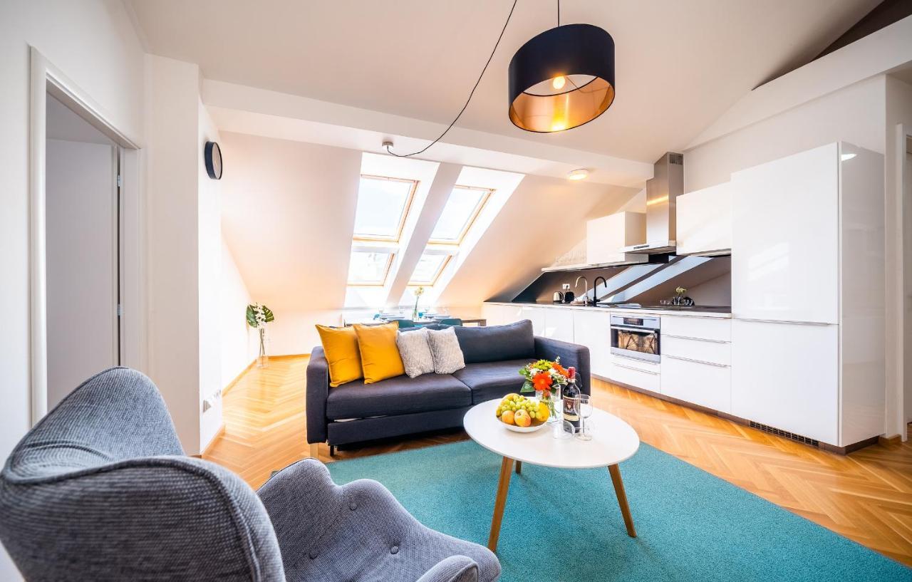 Luxurious Woodrow Wilson Apt In Prague Centre Εξωτερικό φωτογραφία