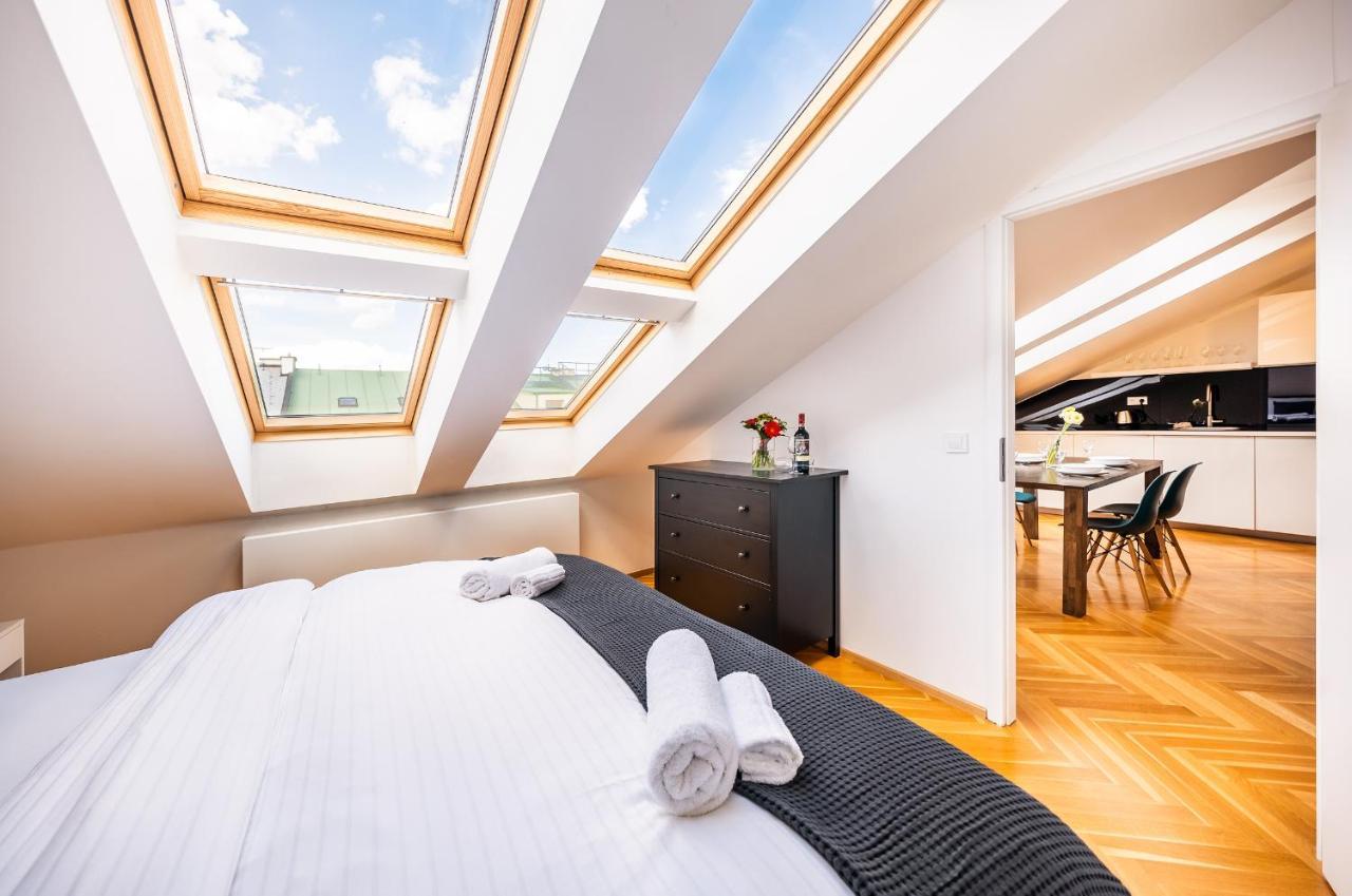 Luxurious Woodrow Wilson Apt In Prague Centre Εξωτερικό φωτογραφία