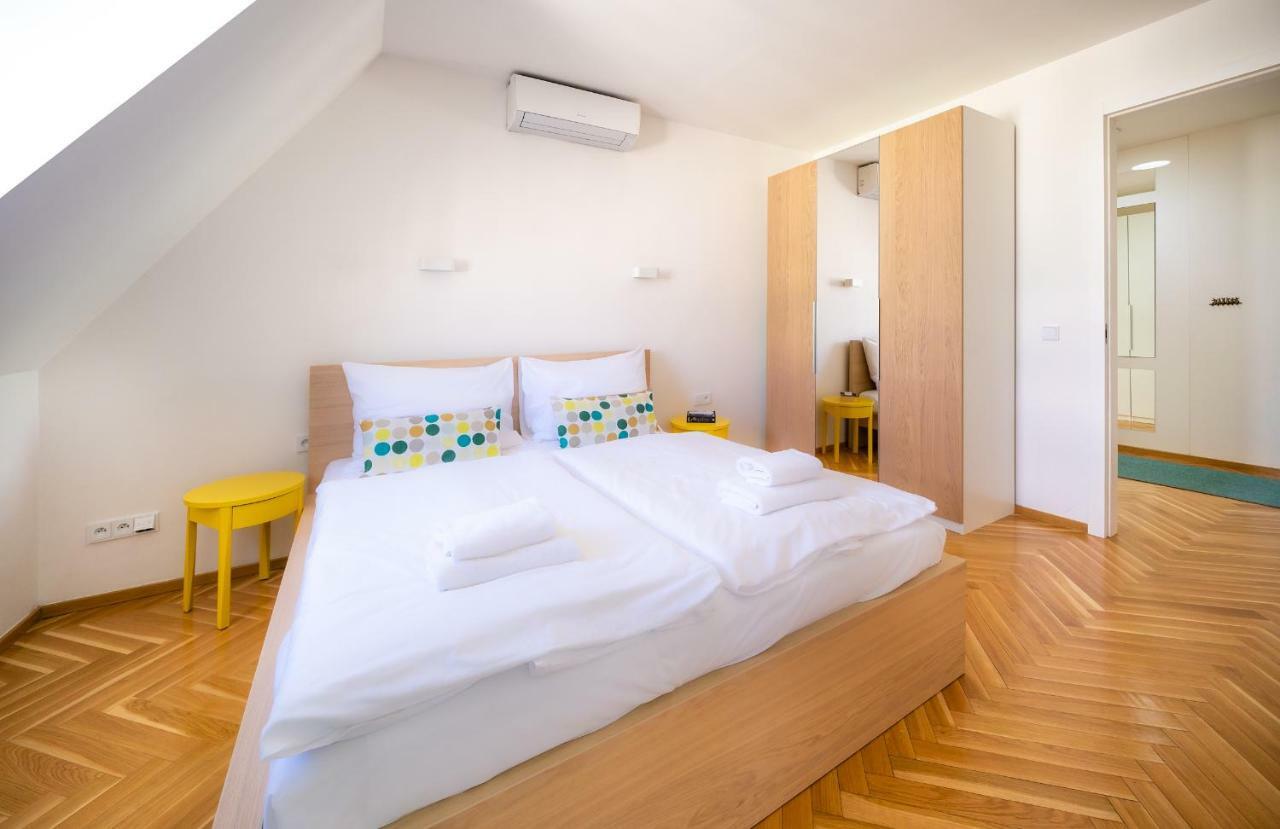 Luxurious Woodrow Wilson Apt In Prague Centre Εξωτερικό φωτογραφία