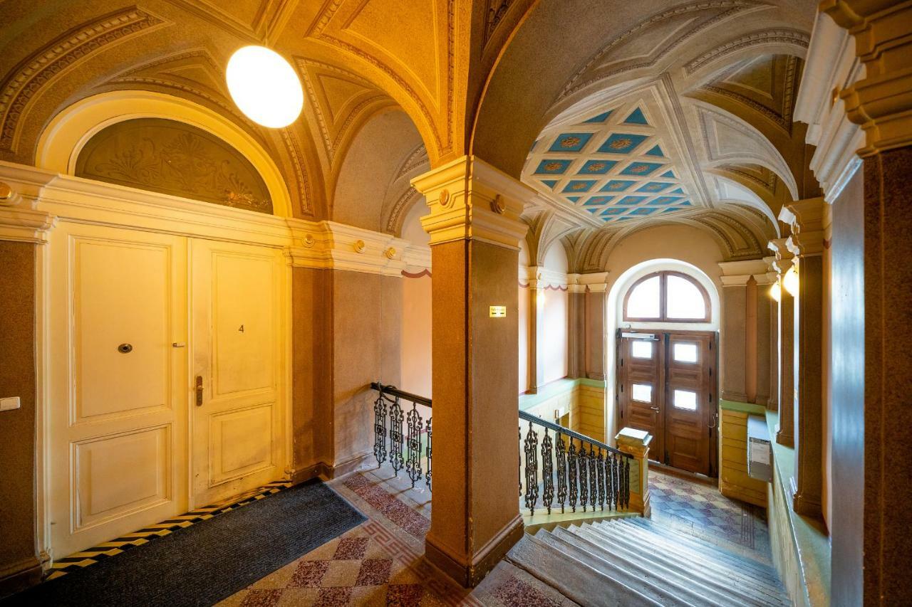 Luxurious Woodrow Wilson Apt In Prague Centre Εξωτερικό φωτογραφία